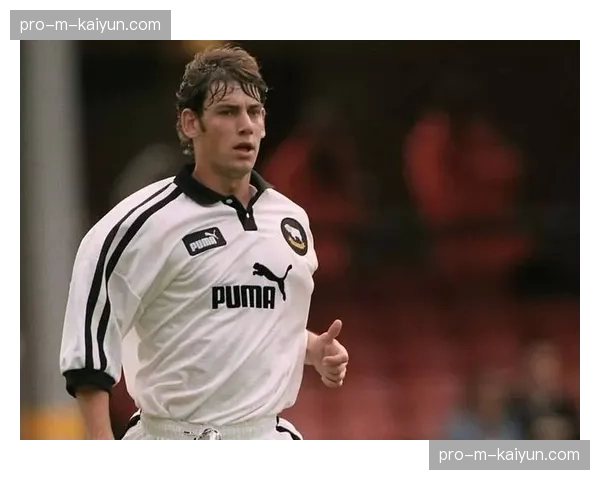 四月观察:中下游球队愈发依赖界外球“手榴弹”战术,引发风格讨论