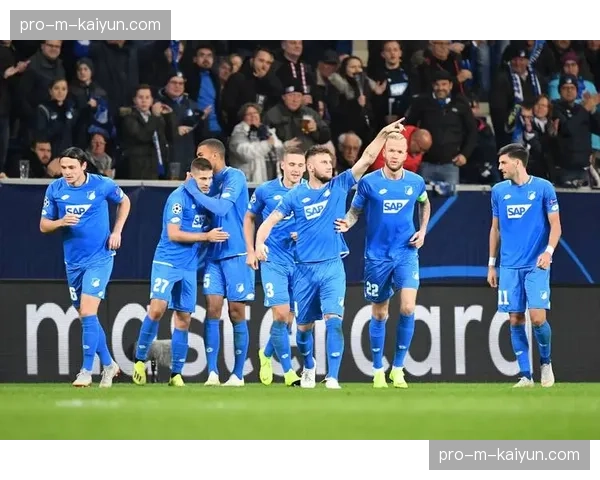 霍芬海姆vs多特蒙德：克拉马里奇点射破门，主队半场领先